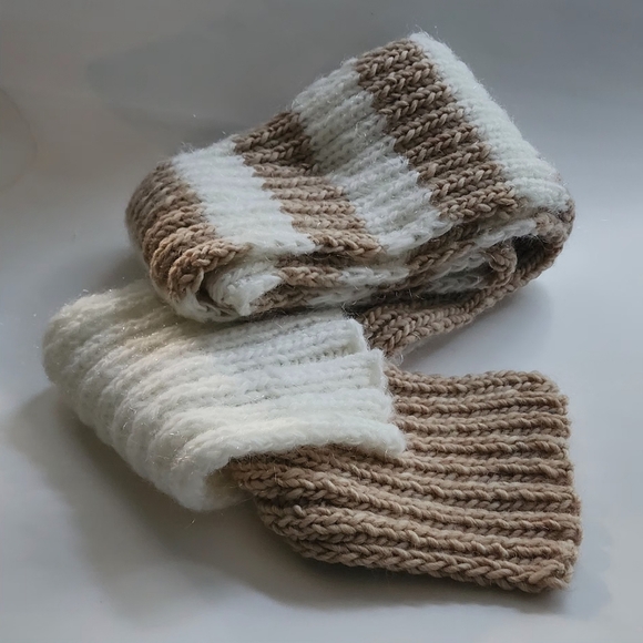 Super Long  Striped Scarf 😄🧣 - Picture 3 of 6